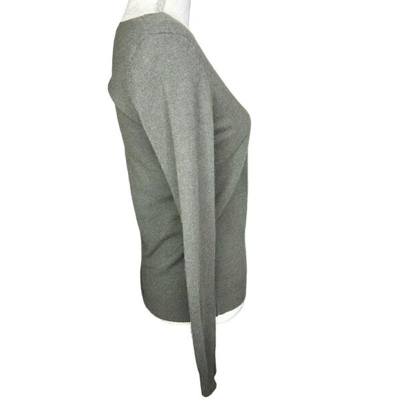 C by Bloomingdale's V-neck Army Green 100% Cashmere Sweater Size XS - Picture 3 of 5